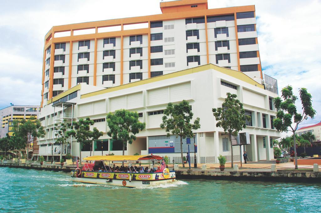 Wana Riverside Hotel Malacca エクステリア 写真